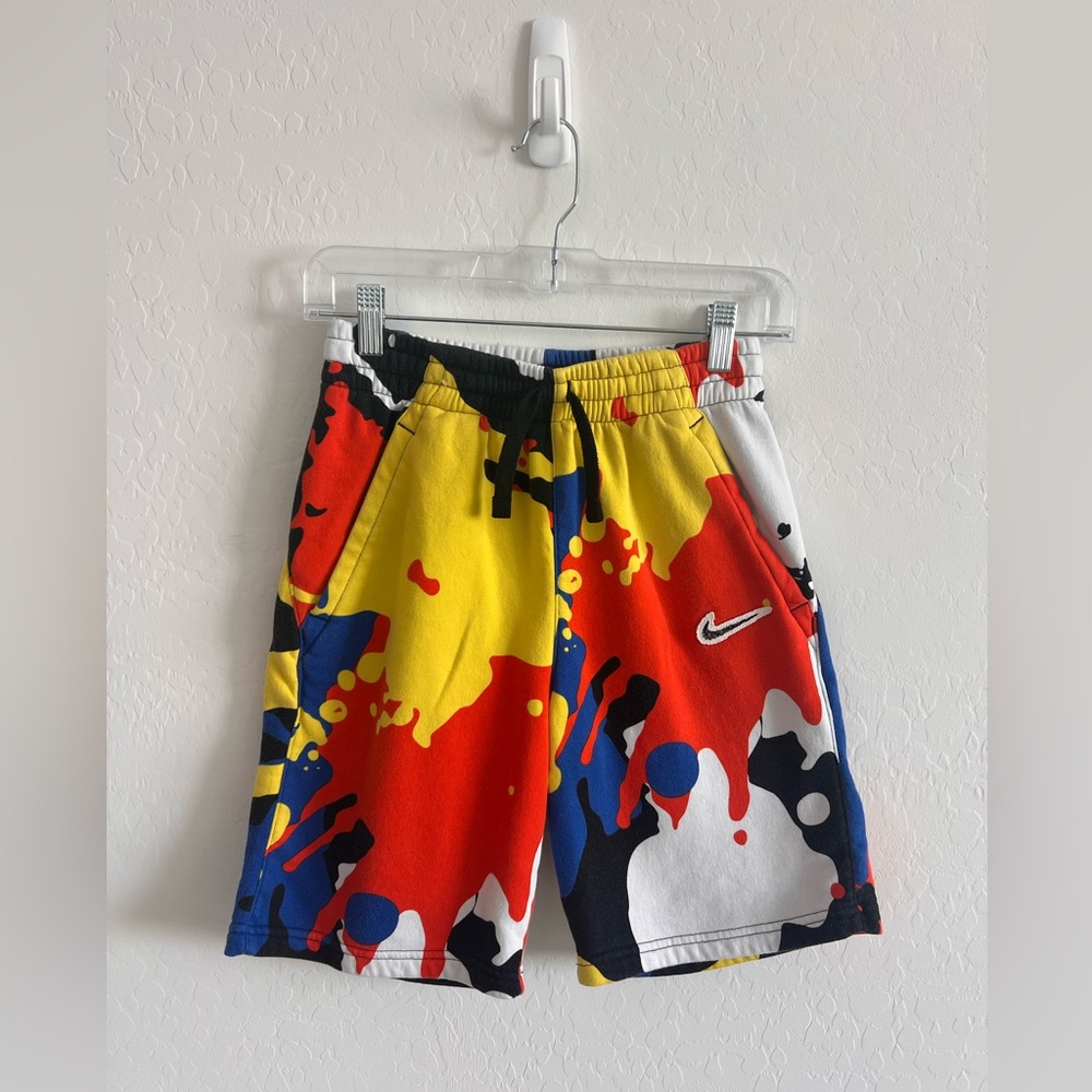 Nike Basketball Splatter Pack graphic shorts in black/multi L girls